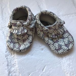 Freshly Picked Hello Kitty Baby shoes / moccasins